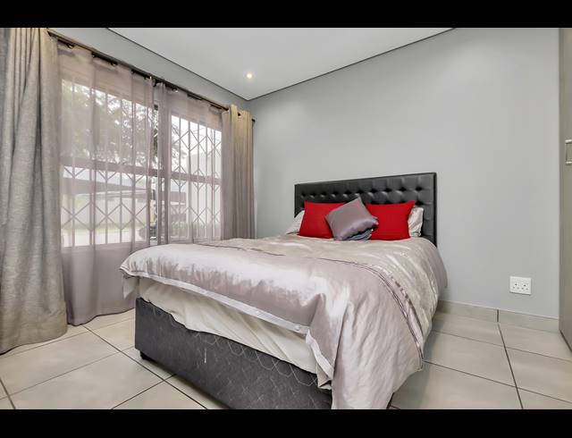 3 BEDROOM APARTMENT FOR SALE IN BROADACRES